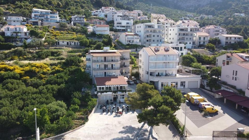 Pansion Komfor Moca Makarska Eksteriør bilde